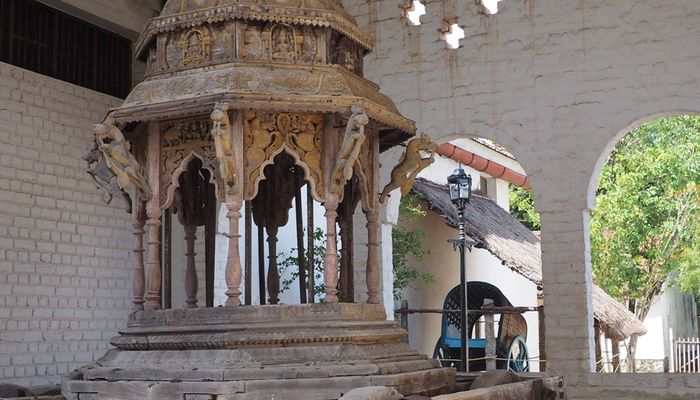 Mobile temple on wheels at Daskhina Chitra Museum, Chennai. (photo: Jule Ulbricht)